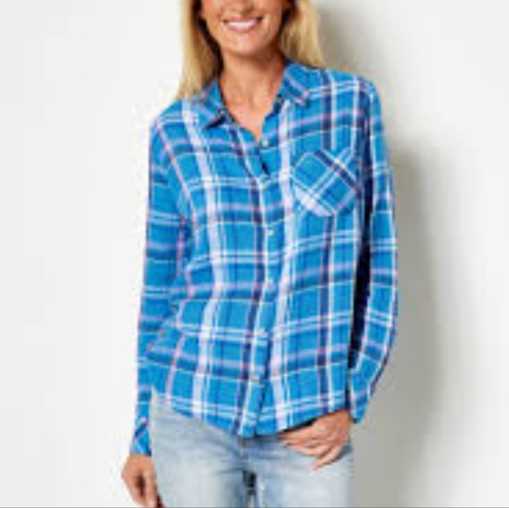 Candace Cameron Bure Women's Top xsp Linen Blend Button- Blue
